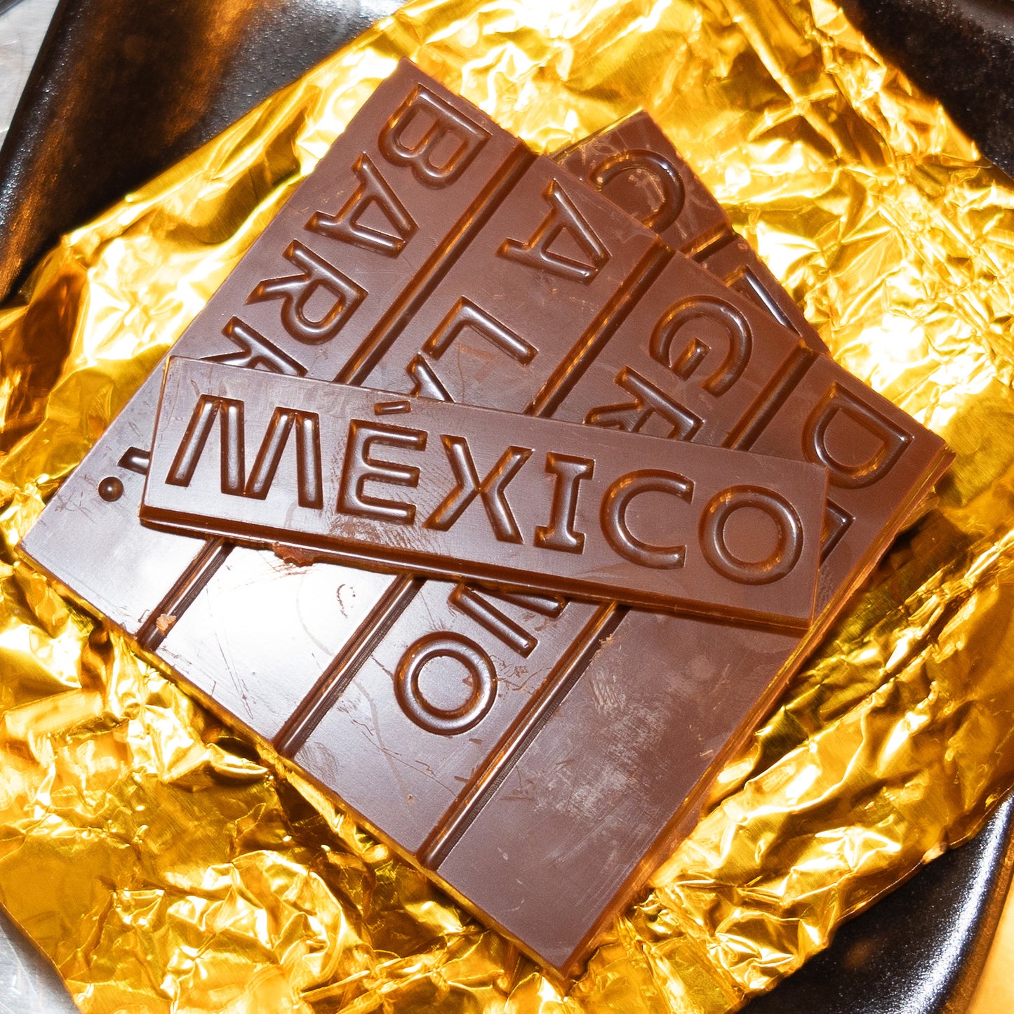 Barra 70% Cacao con Nibs Caramelizados — Edición Especial MX 2026
